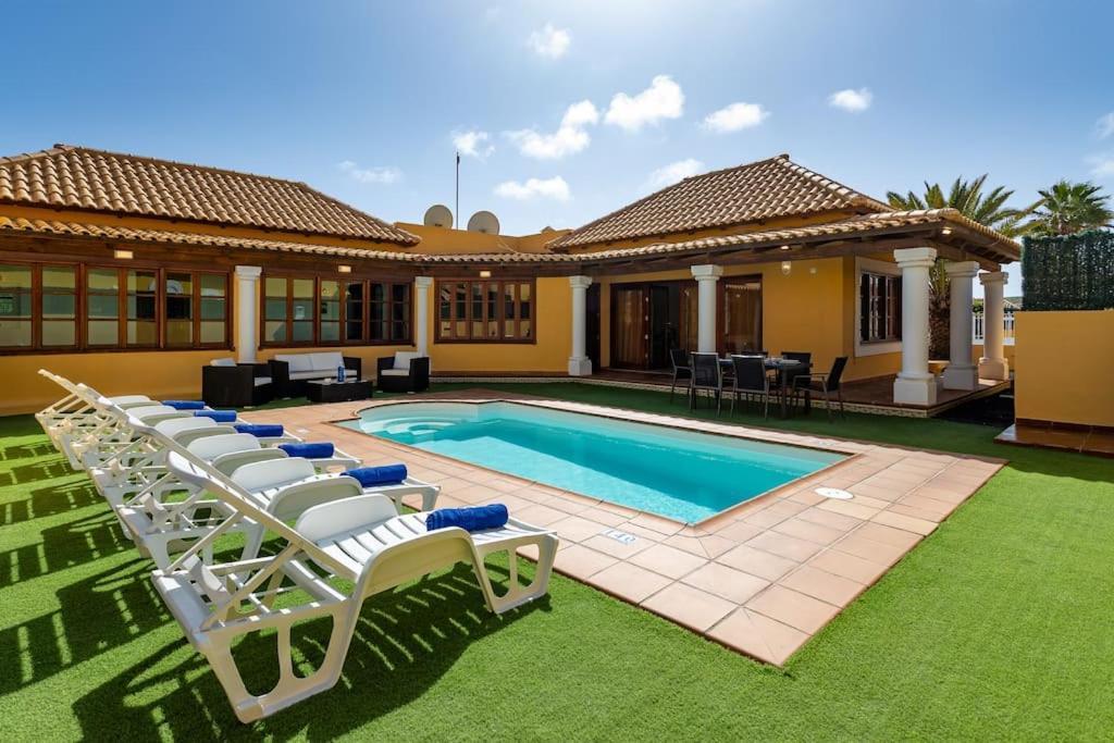 Villa Helen - Heated Pool Wifi Smarttv Barbecue 科拉雷侯 外观 照片