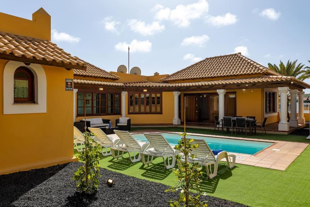Villa Helen - Heated Pool Wifi Smarttv Barbecue 科拉雷侯 外观 照片